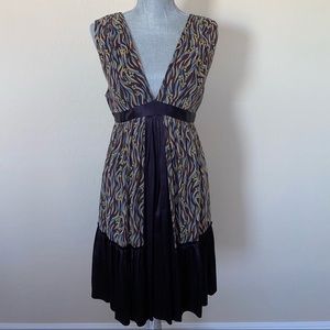 100% silk women’s dress by Development Size 10